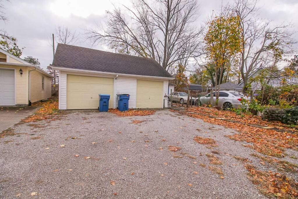 Lakeside Home In Lorain מראה חיצוני תמונה