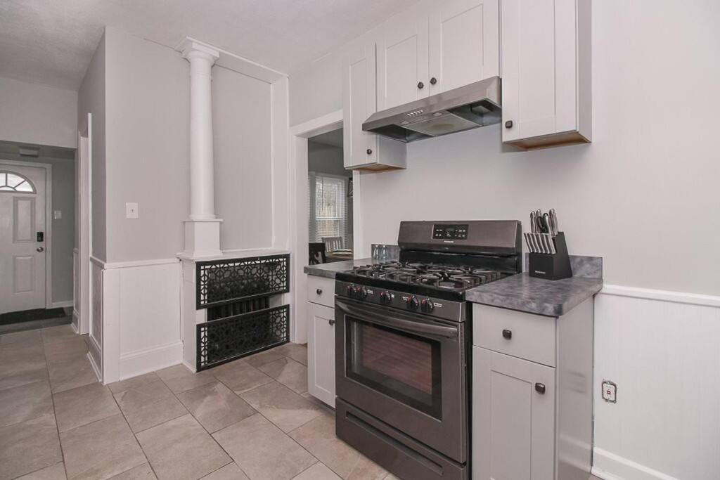 Lakeside Home In Lorain מראה חיצוני תמונה