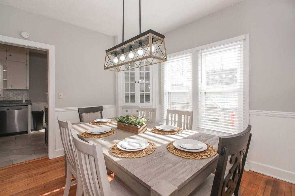 Lakeside Home In Lorain מראה חיצוני תמונה